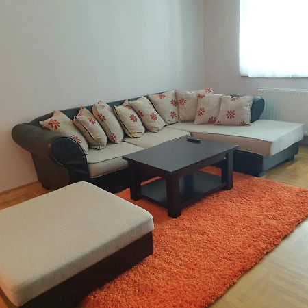 Apartman Mirage Sremska Mitrovica Buitenkant foto